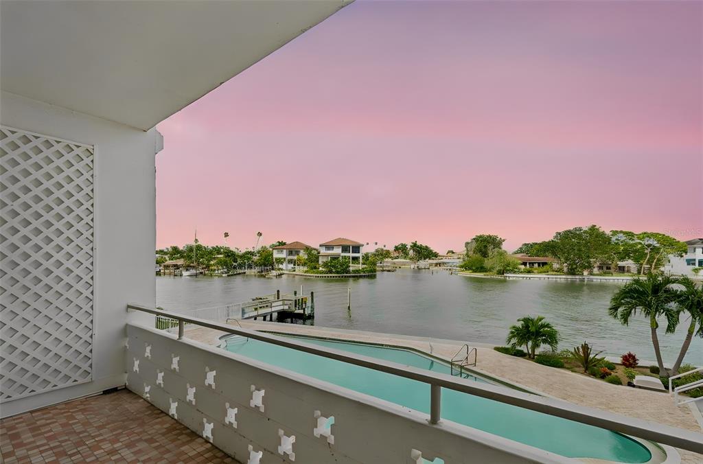 1365 N SNELL ISLE BOULEVARD NE UNIT 2E