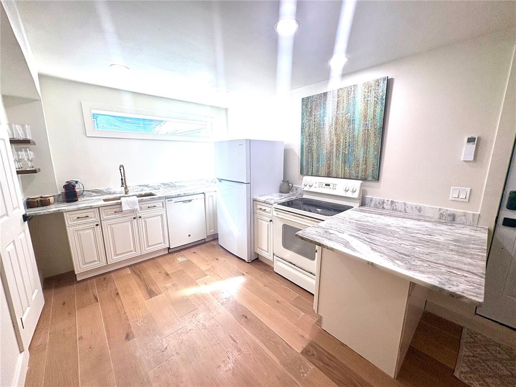 3022 BEACH BOULEVARD S UNIT 1, GULFPORT, FL — photo 3 of 19