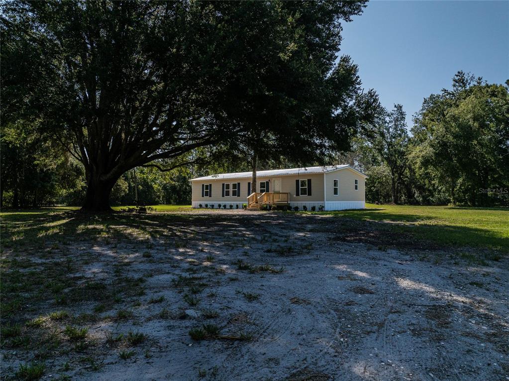 10525 HUNTERS TRAIL