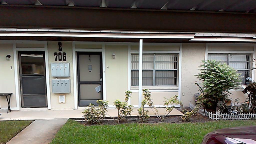 706 GREEN VALLEY ROAD UNIT E4