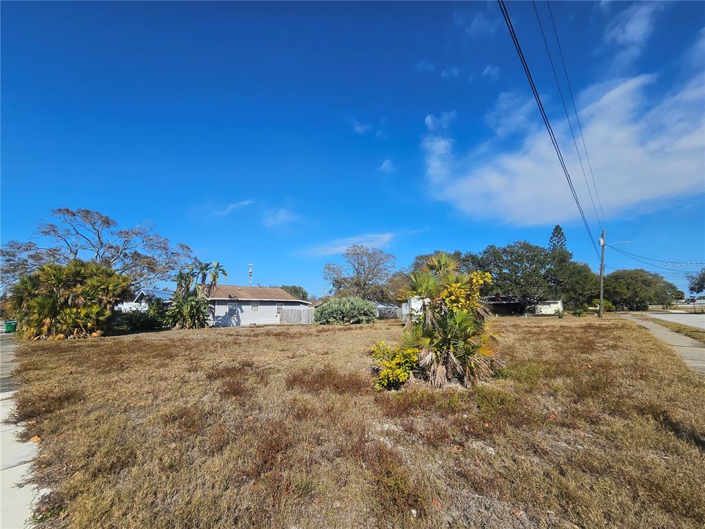 132ND AVENUE, SEMINOLE, FL — photo 5 of 9
