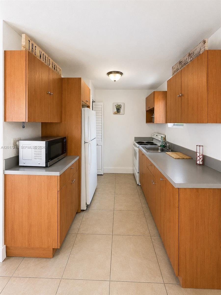 127 NW 47th Ter # N2, Miami FL 33127