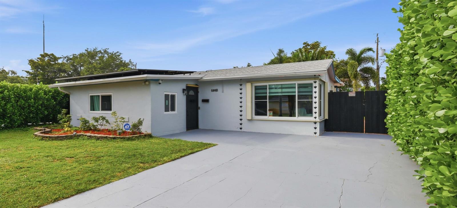 6448 Custer Street, Hollywood FL 33024