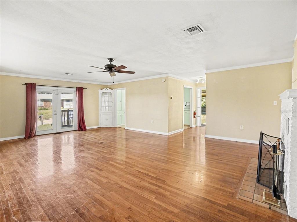 1725 HAMILTON STREET, EUSTIS, FL — photo 4 of 30