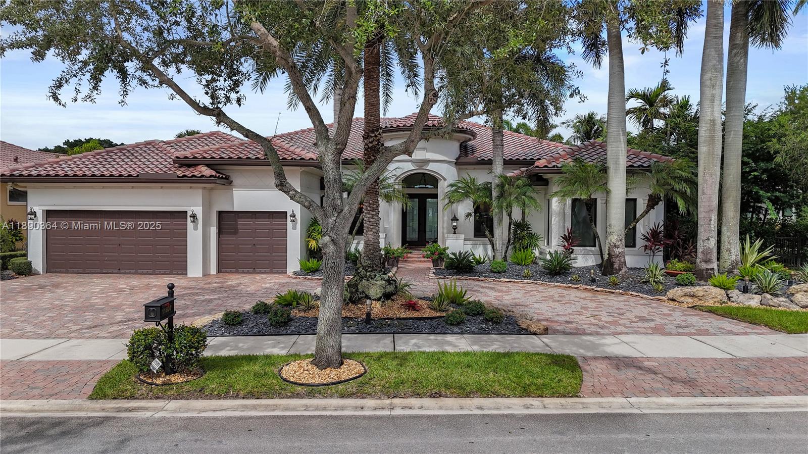 11807 NW 69th Pl, Parkland FL 33076