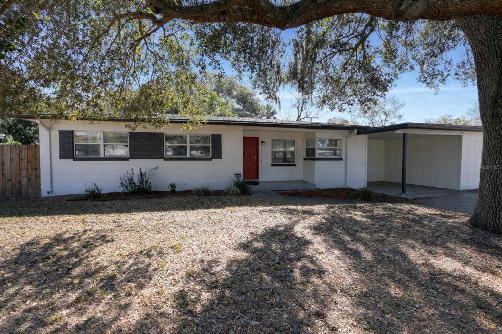 5202 LAKE HOWELL ROAD