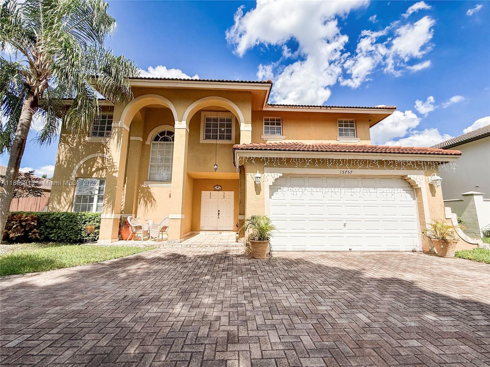 15757 SW 102nd St, Miami FL 33196