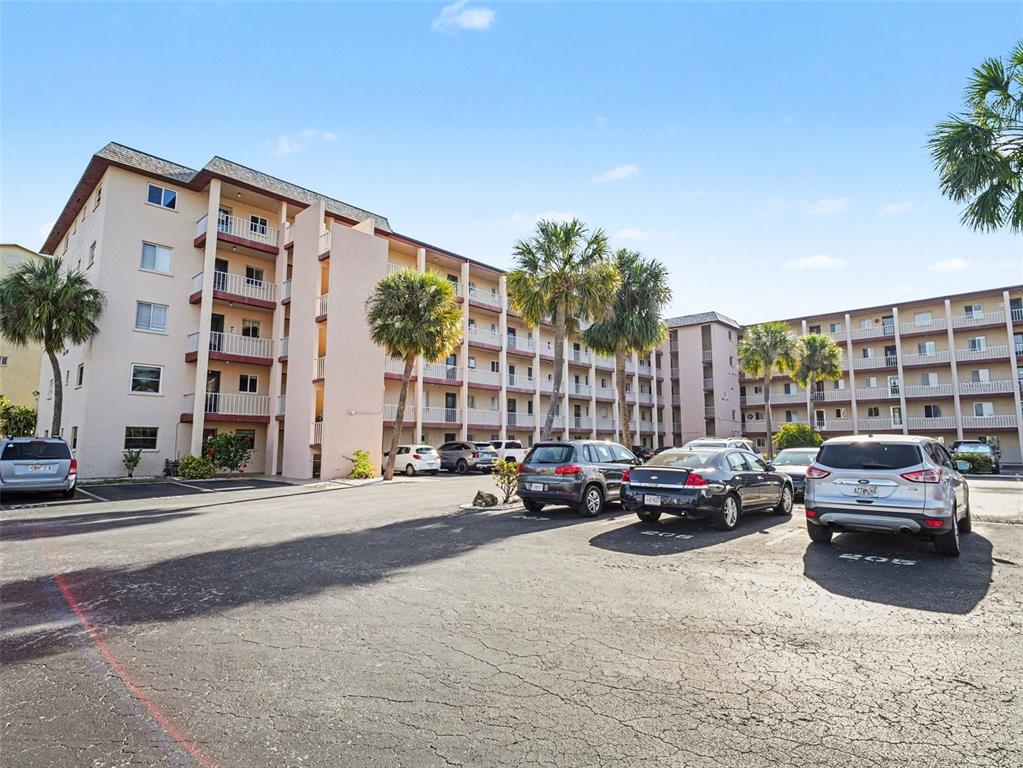 3915 LAKE BAYSHORE DRIVE UNIT 306