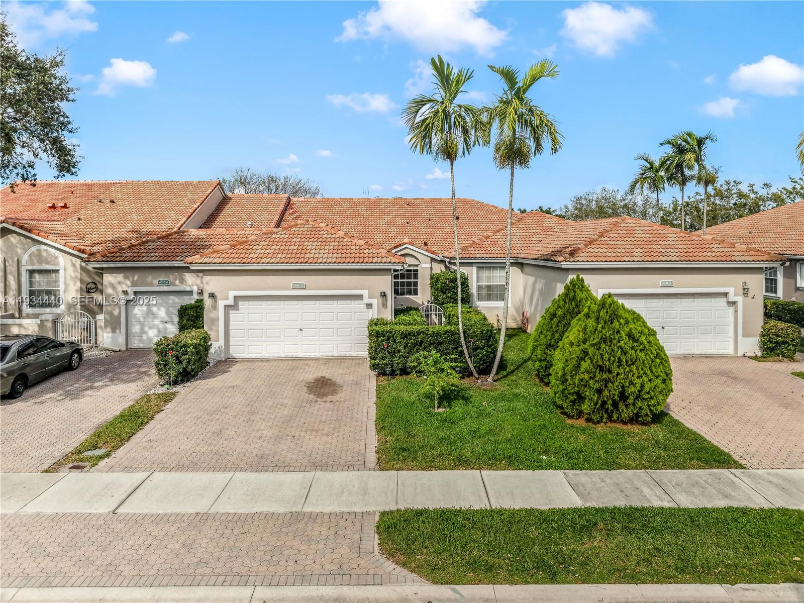 7651 S Aragon Blvd # 5, Sunrise FL 33322