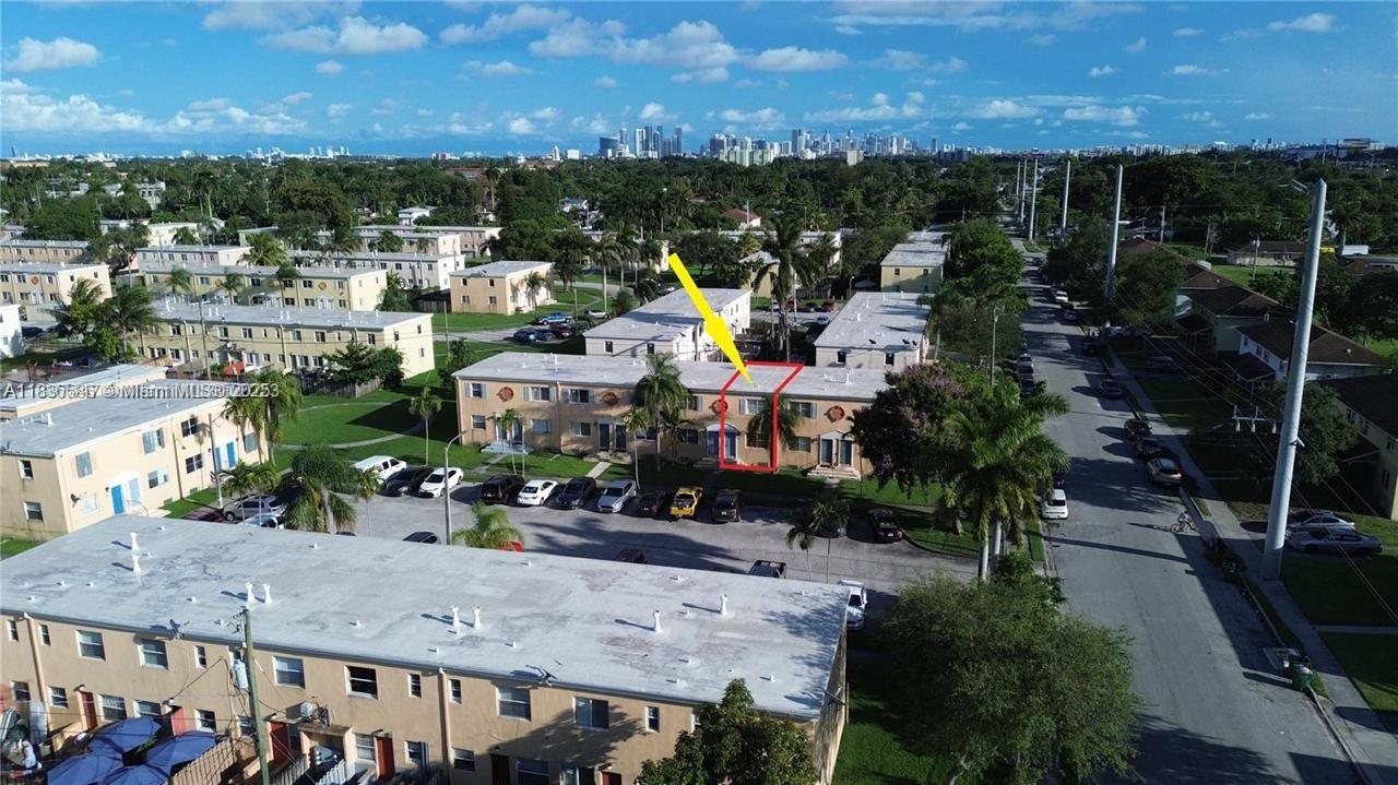 8448 NW 4 # 8448, Miami FL 33150