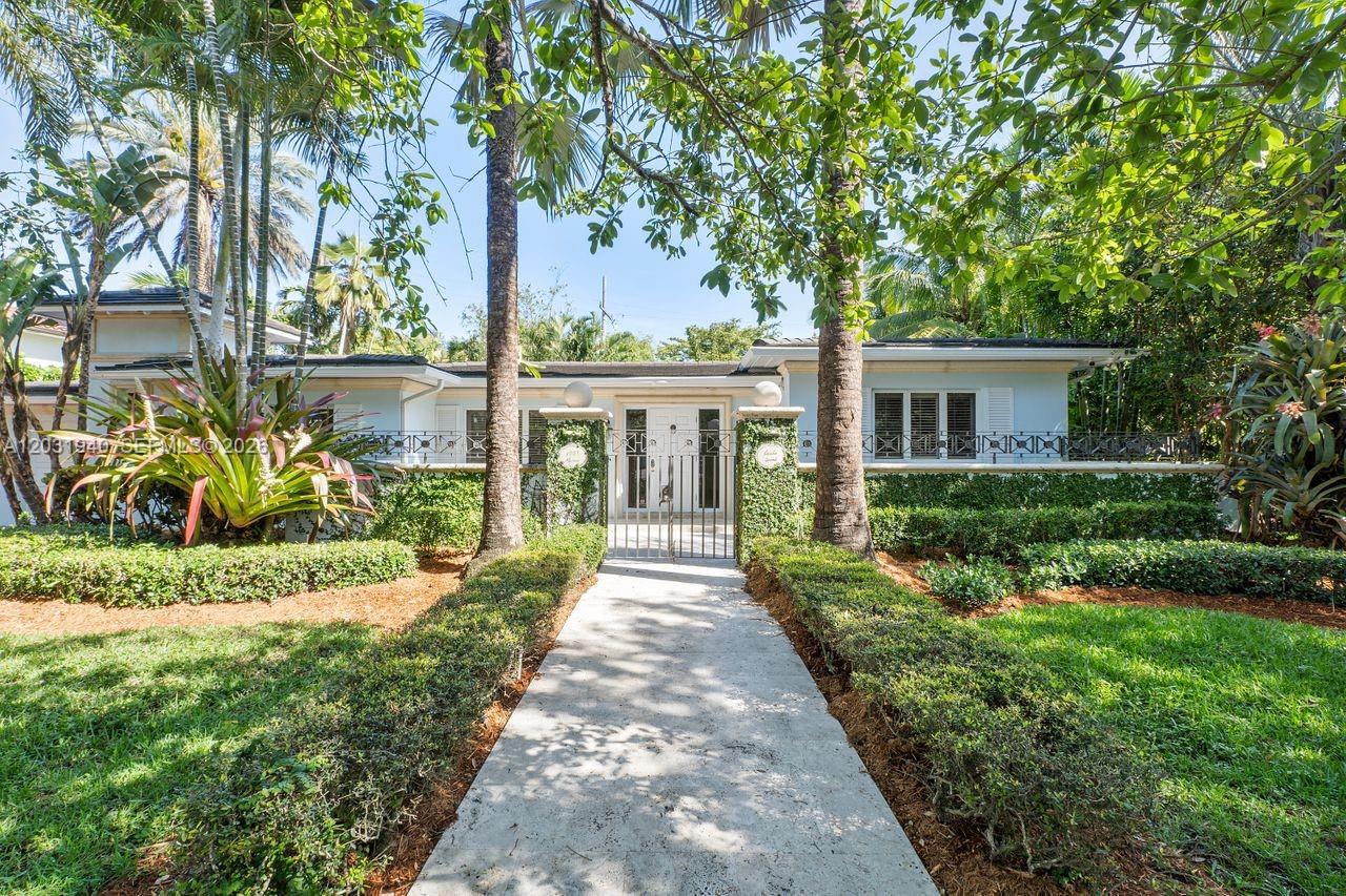 1037 Alfonso Ave, Coral Gables FL 33146