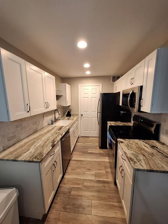 3255 BENEVA ROAD UNIT 102, SARASOTA, FL — photo 5 of 30