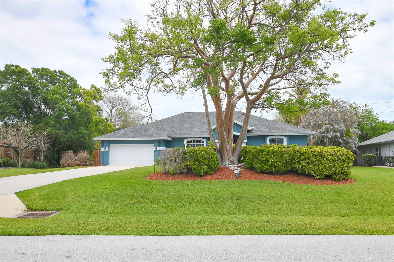 2263 NE Marlberry Lane, Jensen Beach FL 34957
