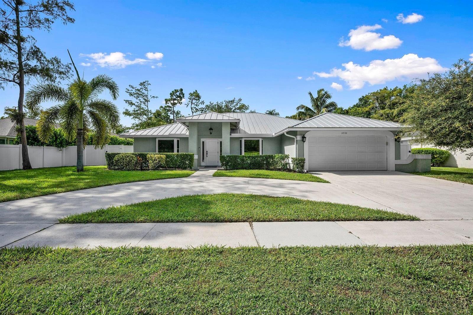 13724 Lilac Place, Wellington FL 33414