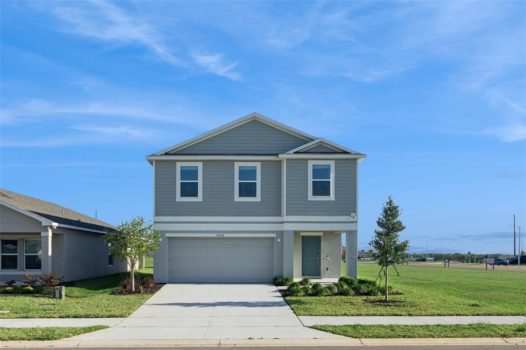 4904 BLUEBELL COURT