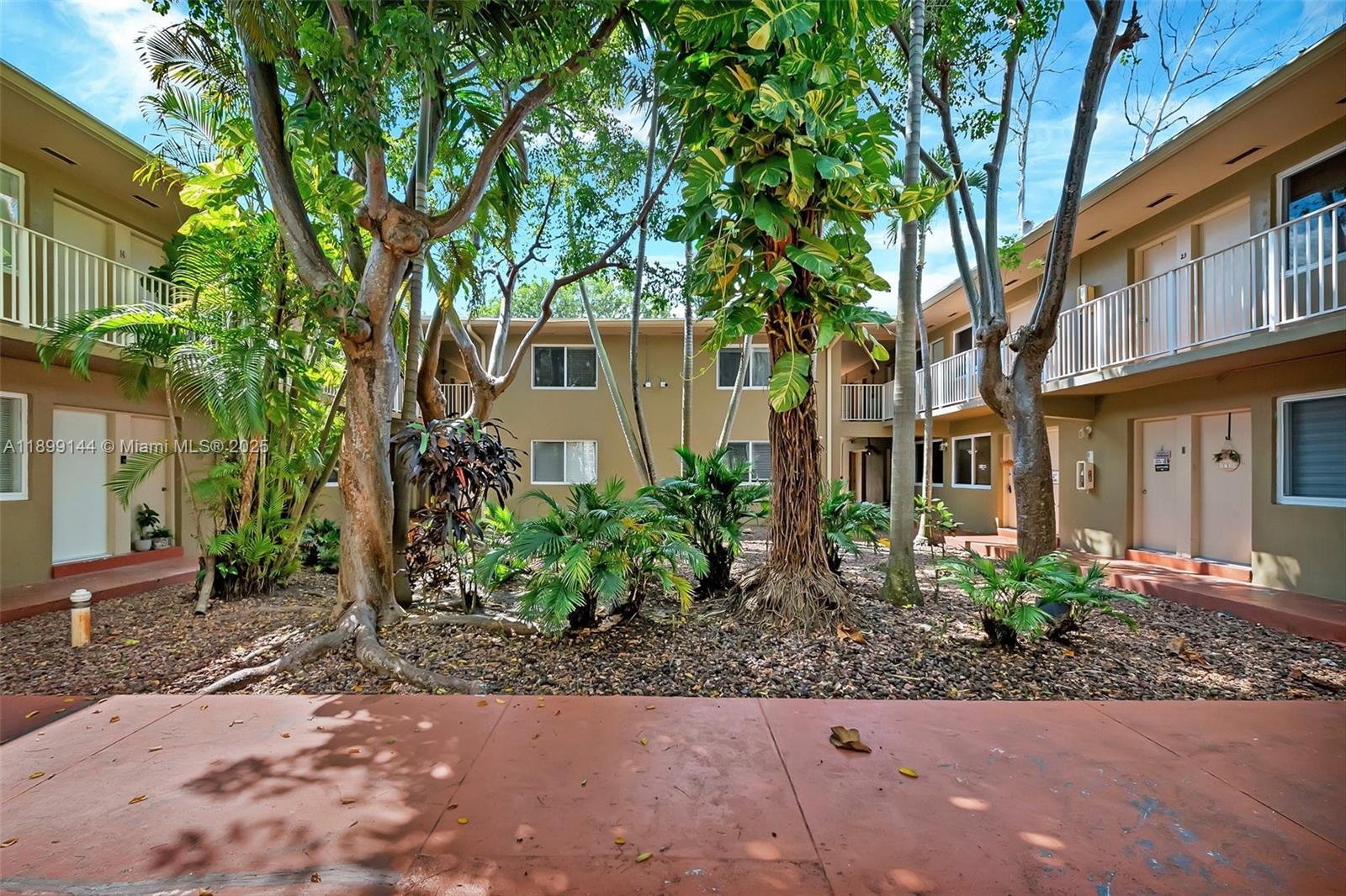 6310 SW 79th St # 19, South Miami FL 33143