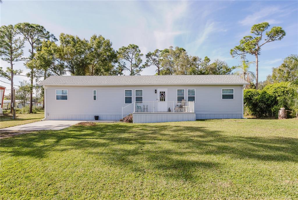 11296 OLIVE CIRCLE, PUNTA GORDA, FL — photo 3 of 30