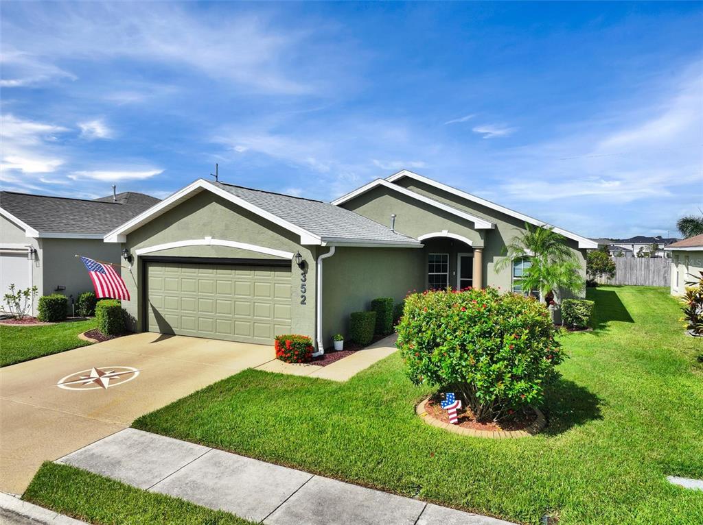352 LAKE SUZANNE DRIVE