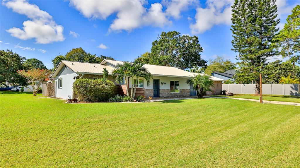 2404 VICTORY PALM DRIVE