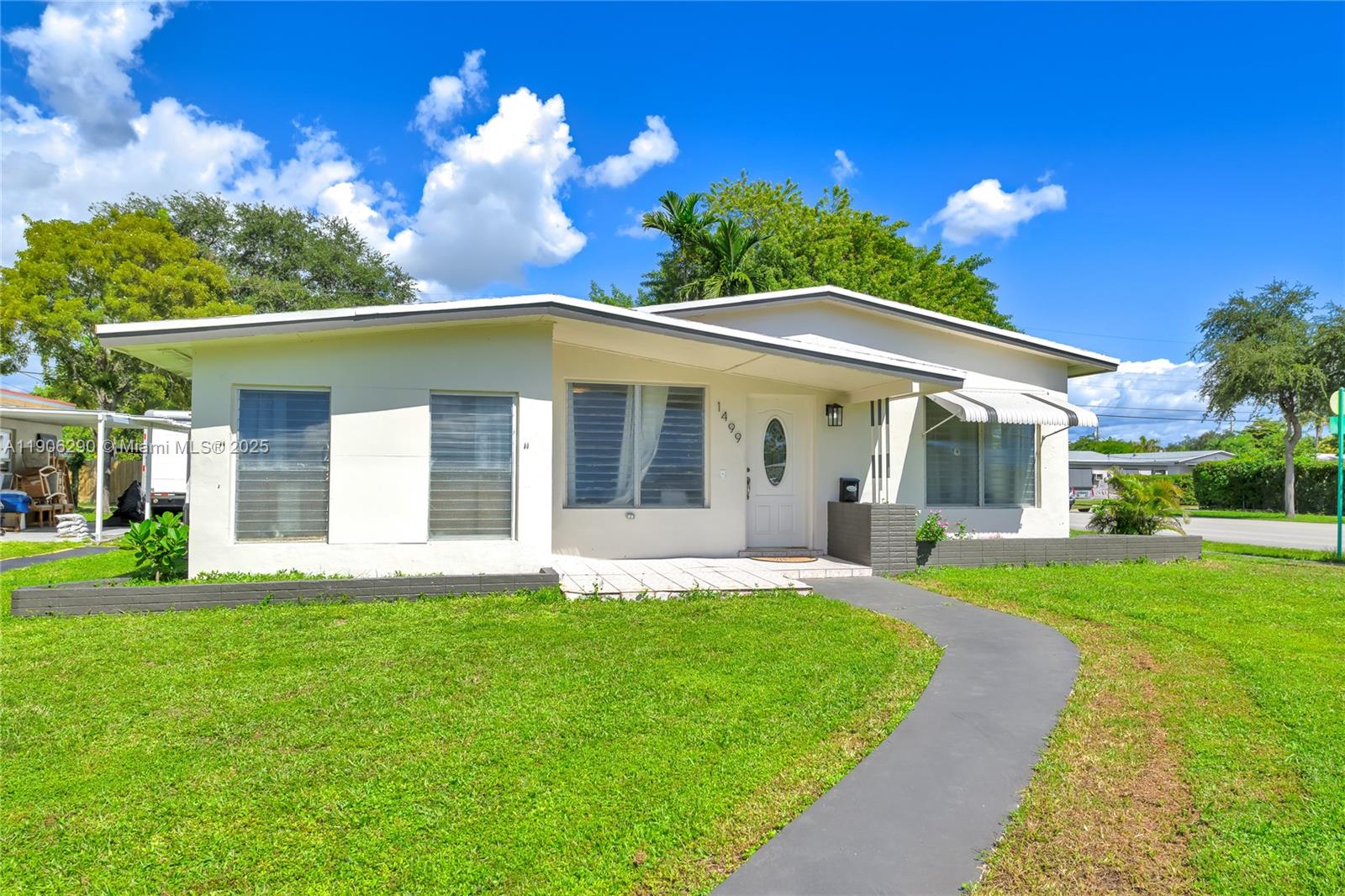1499 NE 174th St, North Miami Beach FL 33162