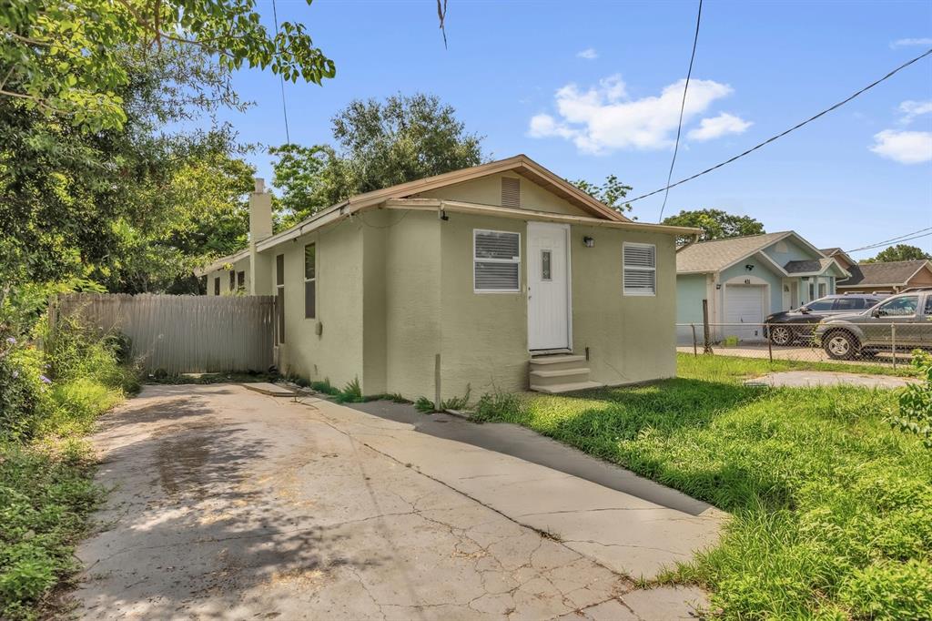425 S OBSERVATORY DRIVE