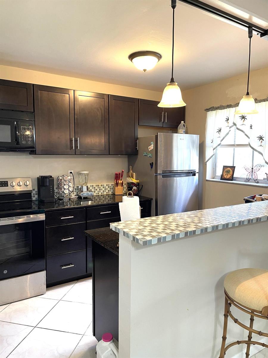 1137 South Drive # B, Delray Beach FL 33445