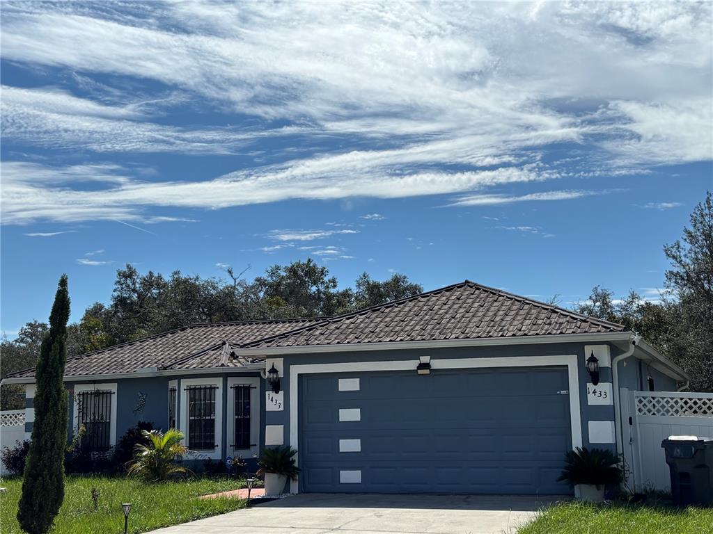 1433 SARASOTA DRIVE