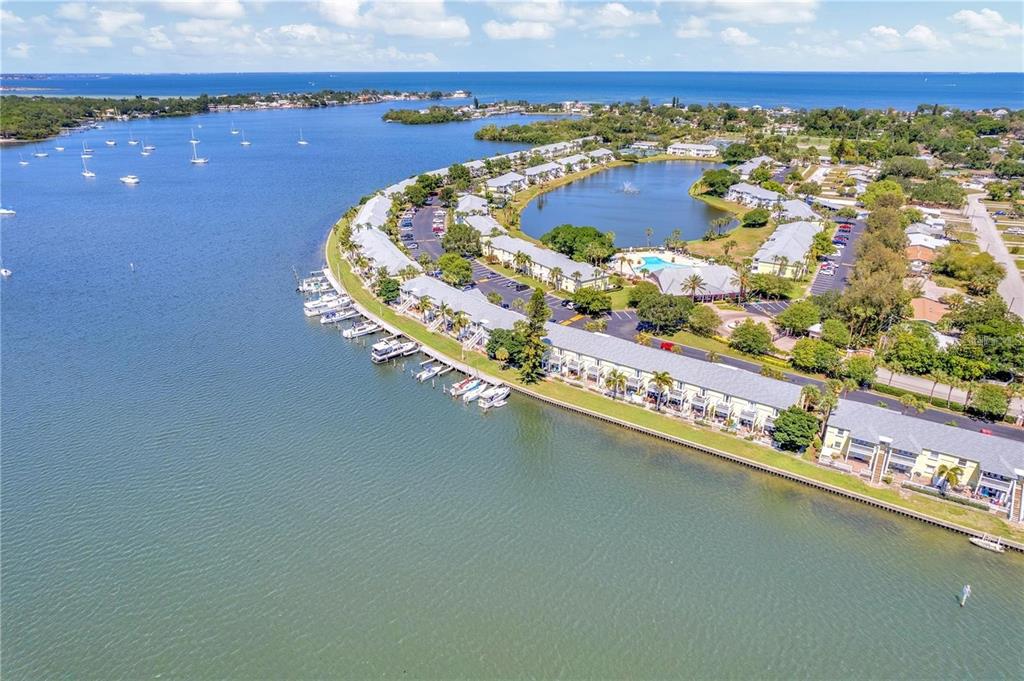 118 POMPANO DRIVE SE UNIT B, ST PETERSBURG, FL — photo 4 of 30