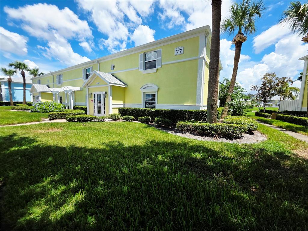 118 POMPANO DRIVE SE UNIT B, ST PETERSBURG, FL — photo 5 of 30
