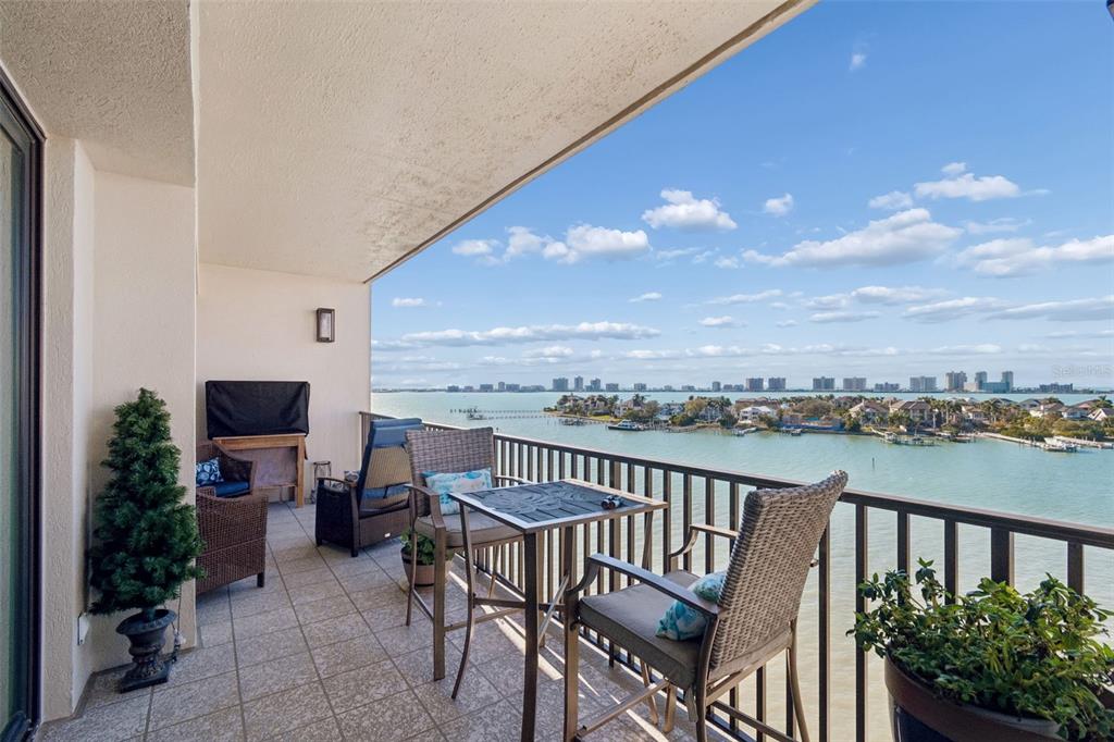 4 BELLEVIEW BOULEVARD UNIT 701, BELLEAIR, FL — photo 3 of 30