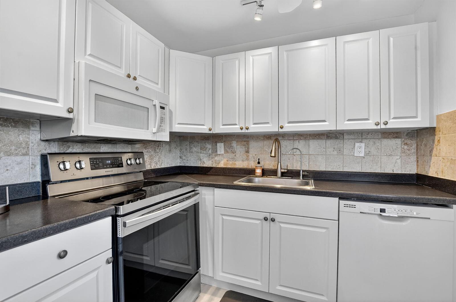 739 Normandy P, Delray Beach FL 33484
