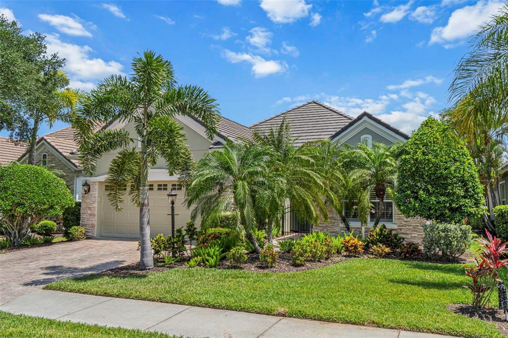 12037 THORNHILL COURT