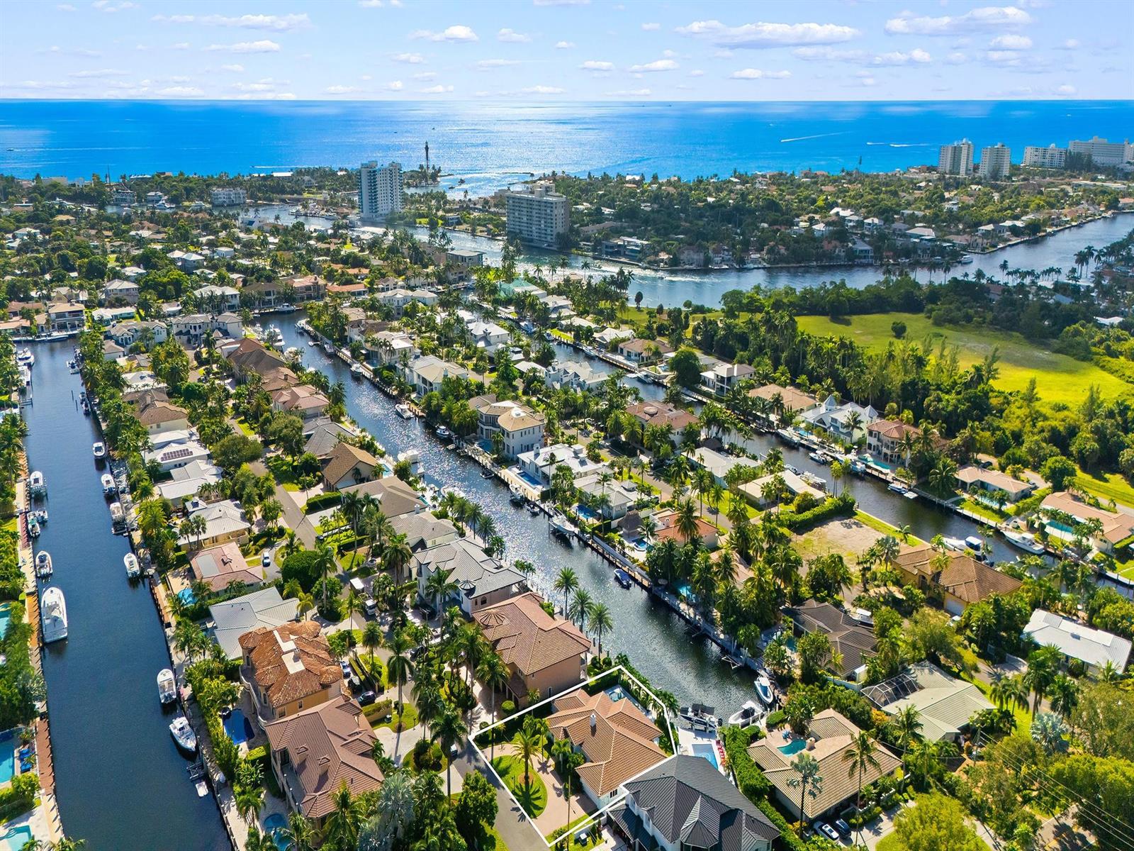 2228 NE 26th Street, Lighthouse Point FL 33064