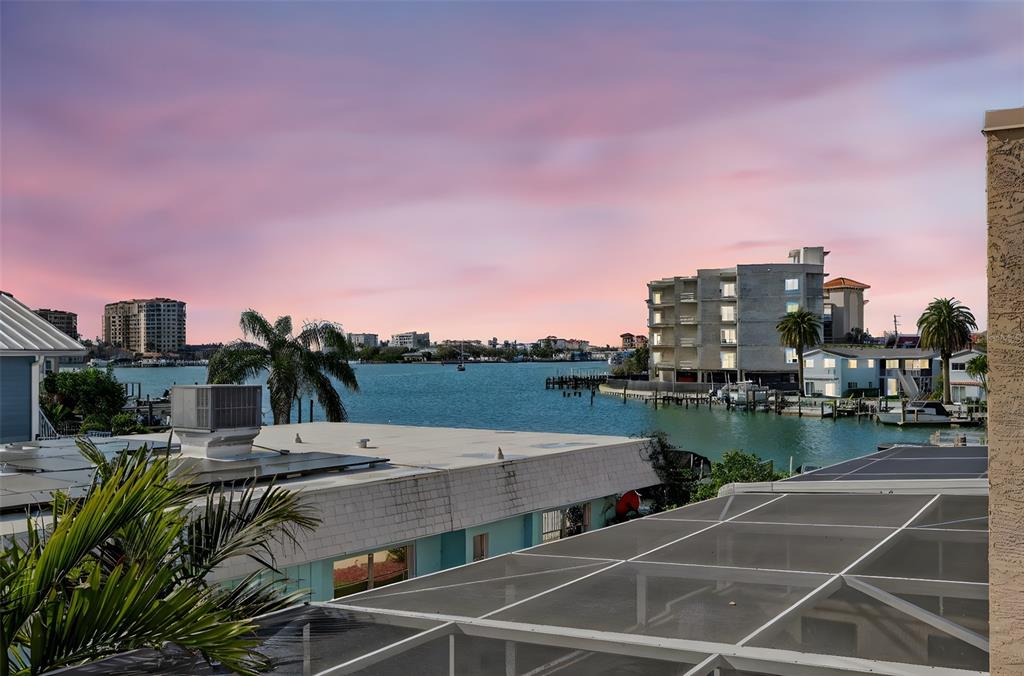 348 LARBOARD WAY, CLEARWATER BEACH, FL — photo 2 of 30