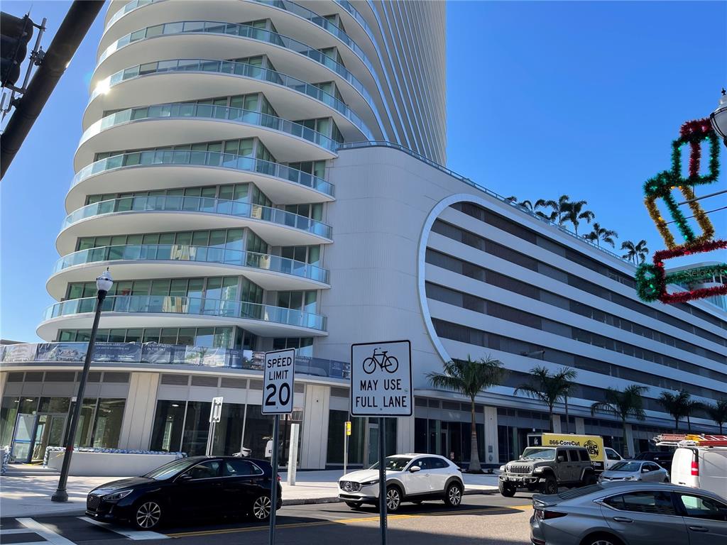400 CENTRAL AVENUE UNIT 2708