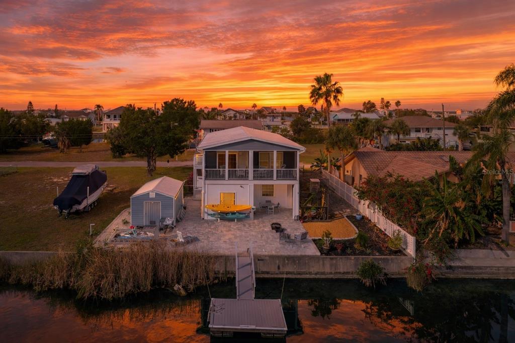 3356 OLEANDER DRIVE