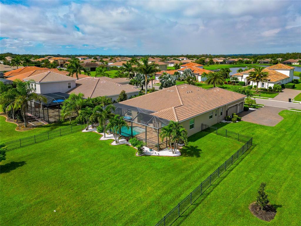 309 167TH BOULEVARD E, BRADENTON, FL — photo 3 of 30