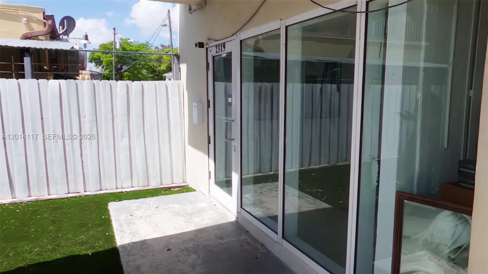 2319 NW 7th St # 2319, Miami FL 33125