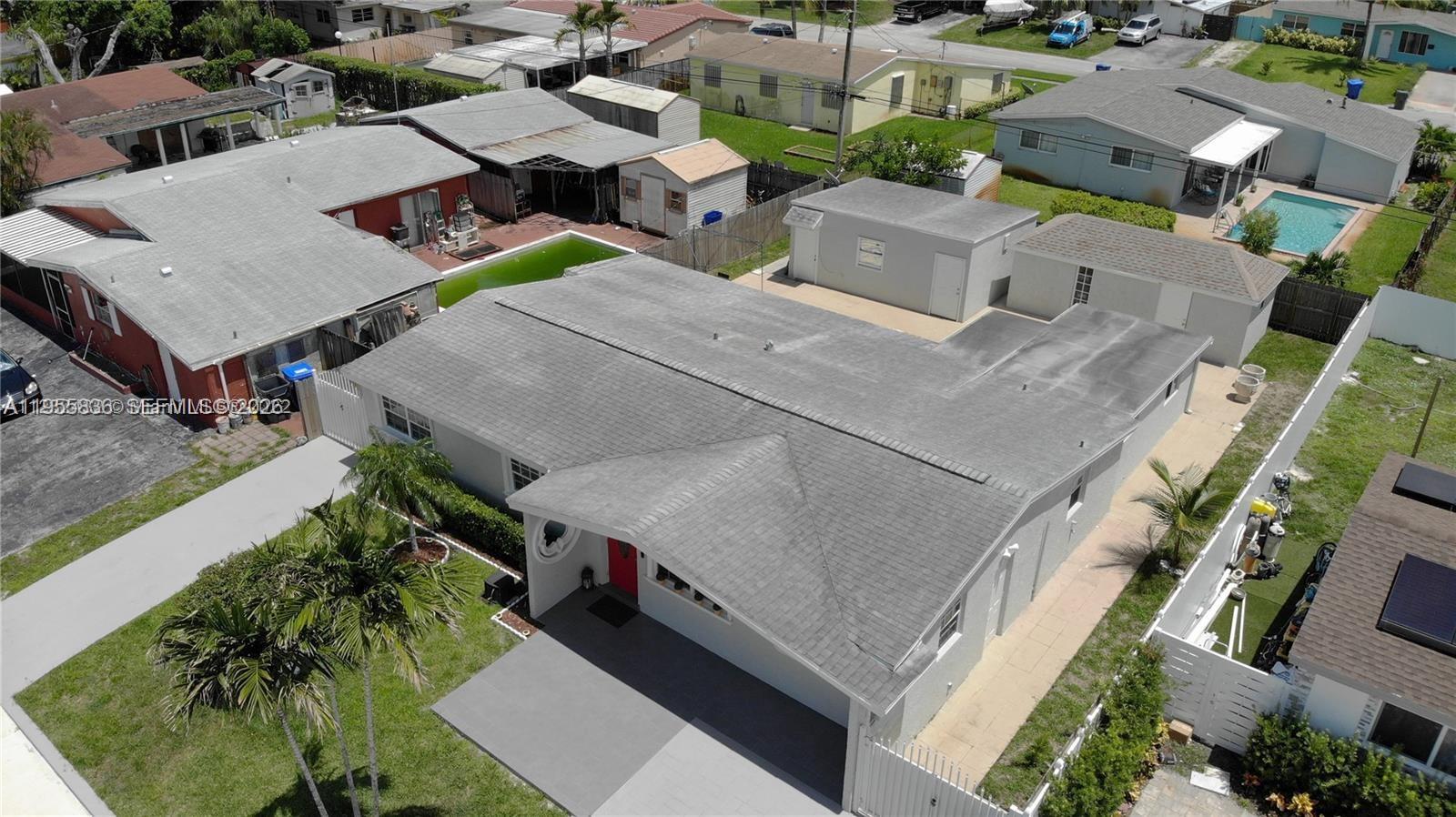 7150 Coolidge St, Hollywood FL 33024