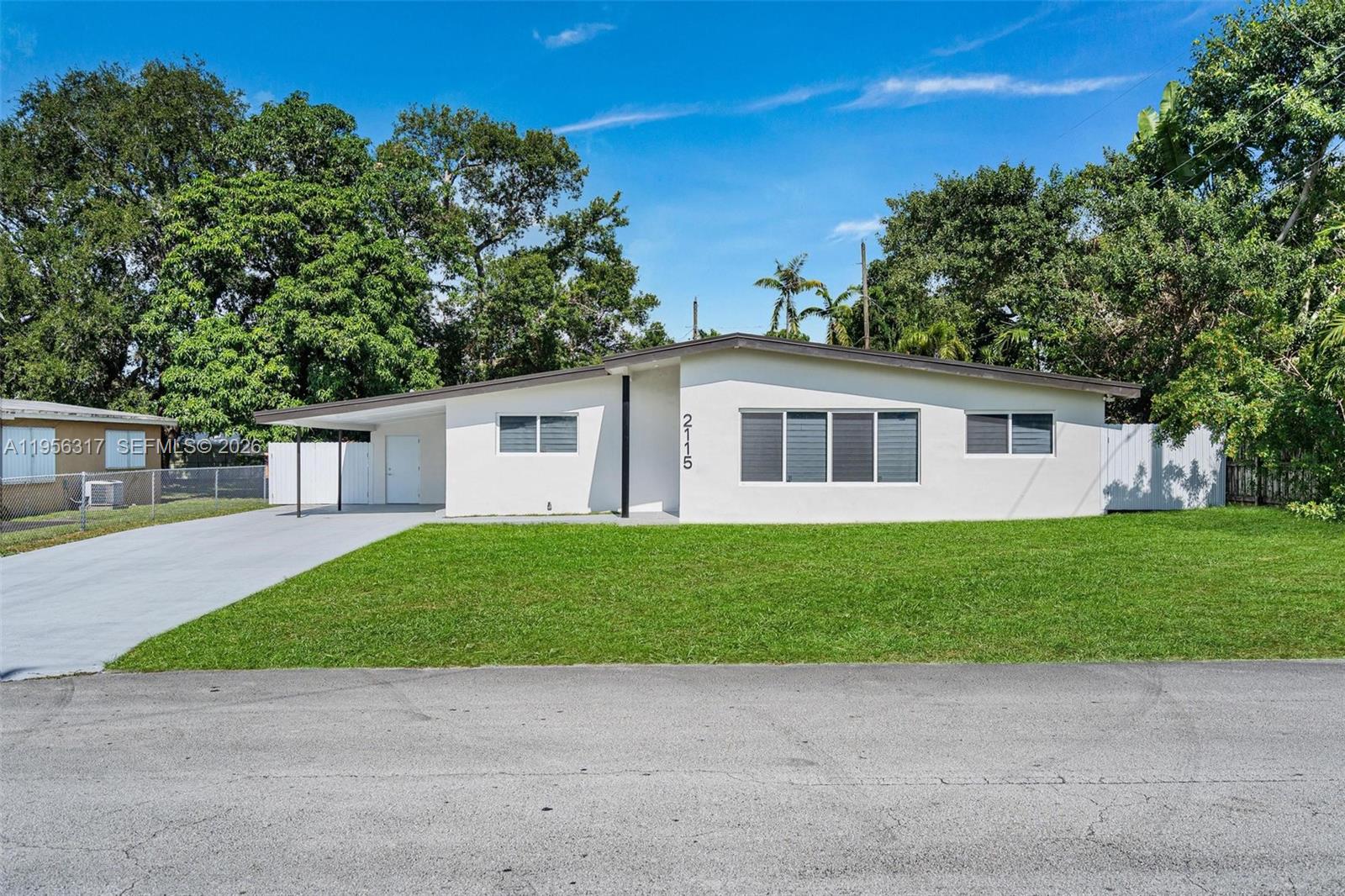 2115 NW 129th St, Miami FL 33167