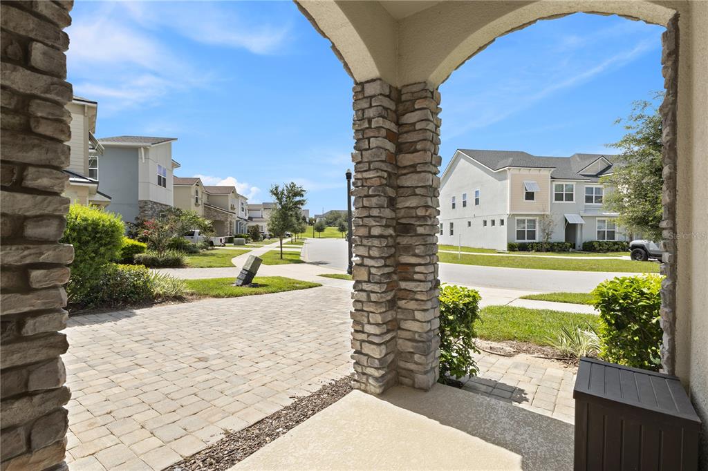 1779 TROPICAL PALMS CIRCLE, KISSIMMEE, FL — photo 4 of 30