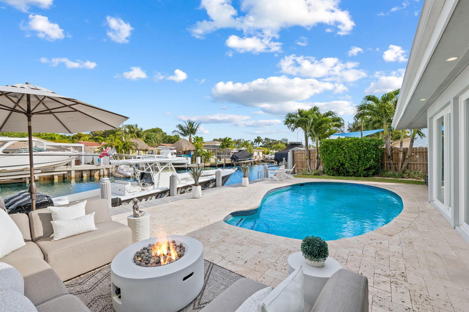 2331 SE 14th Street, Pompano Beach FL 33062