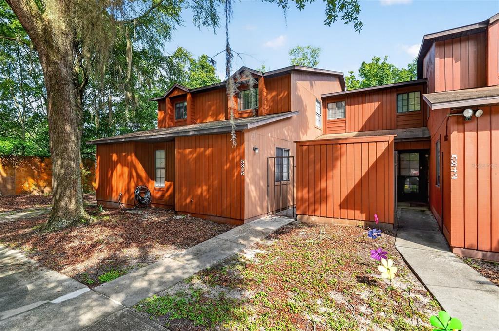 5846 SW 9TH PLACE, GAINESVILLE, FL — photo 4 of 30