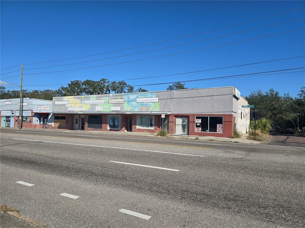 922 DR MARTIN LUTHER KING JR STREET S