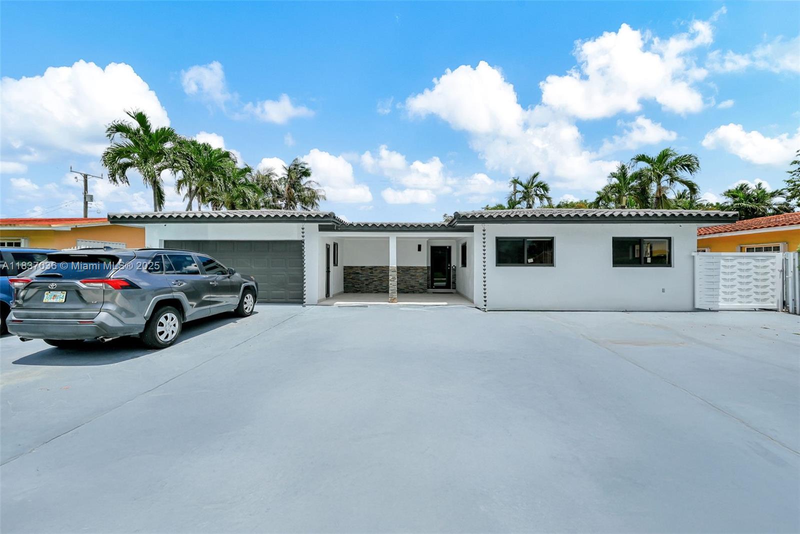 11055 NW 59th Ct, Hialeah FL 33012