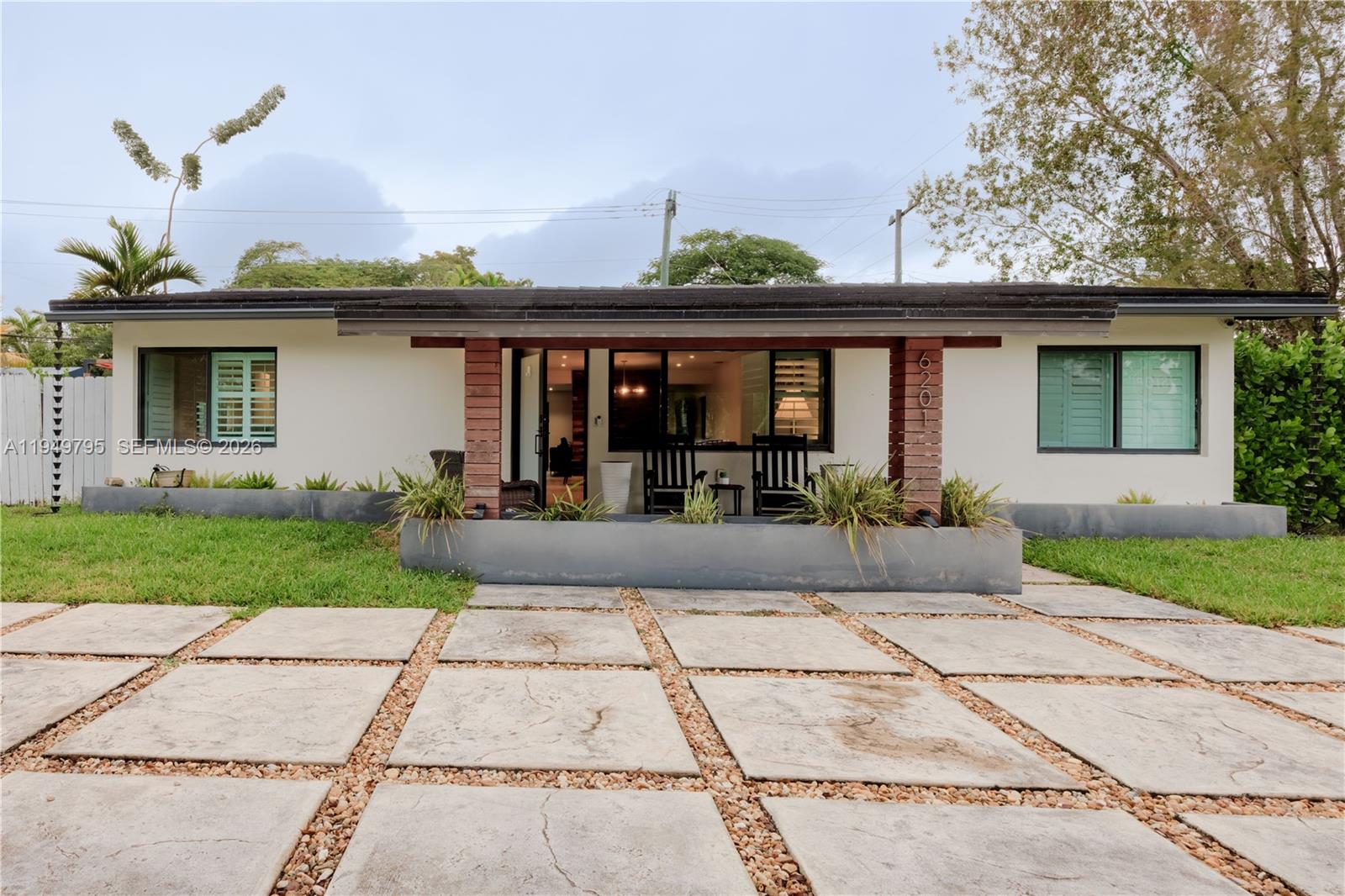 6201 SW 36th St, Miami FL 33155