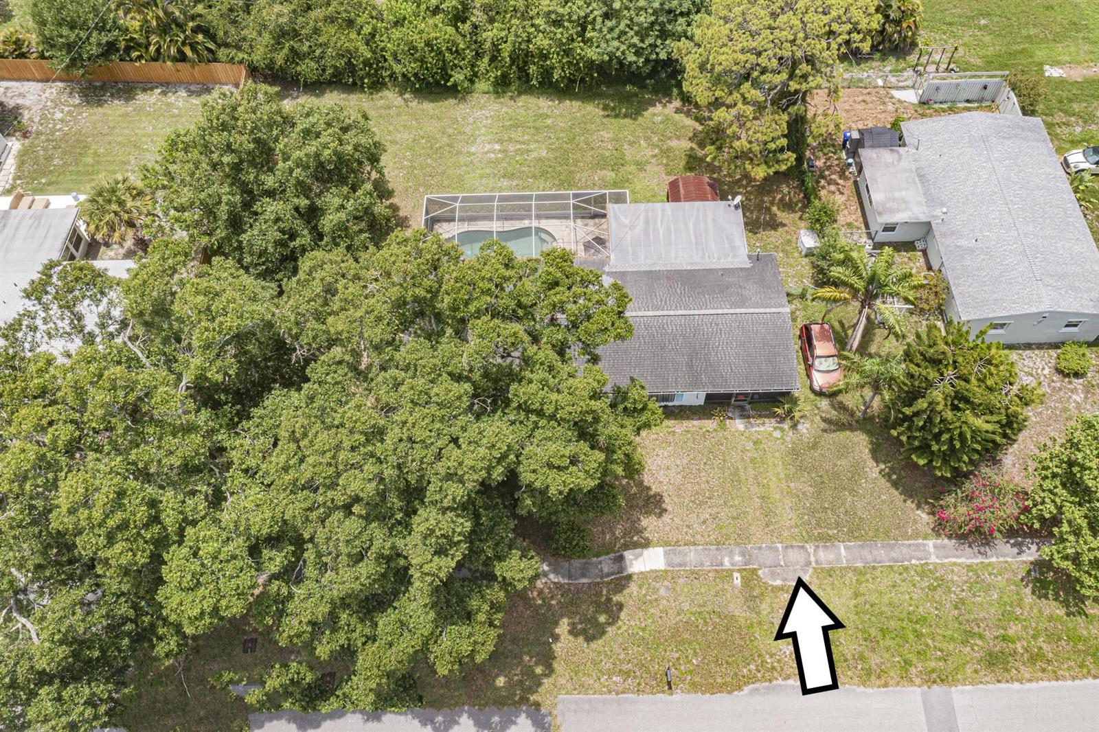 2185 32nd Avenue, Vero Beach FL 32960
