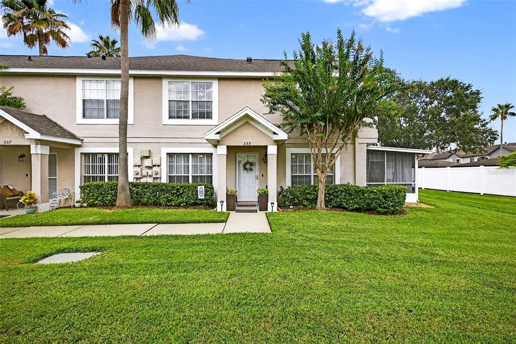 559 KENSINGTON LAKE CIRCLE