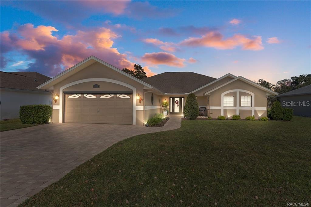 3955 E ARBOR LAKES DRIVE