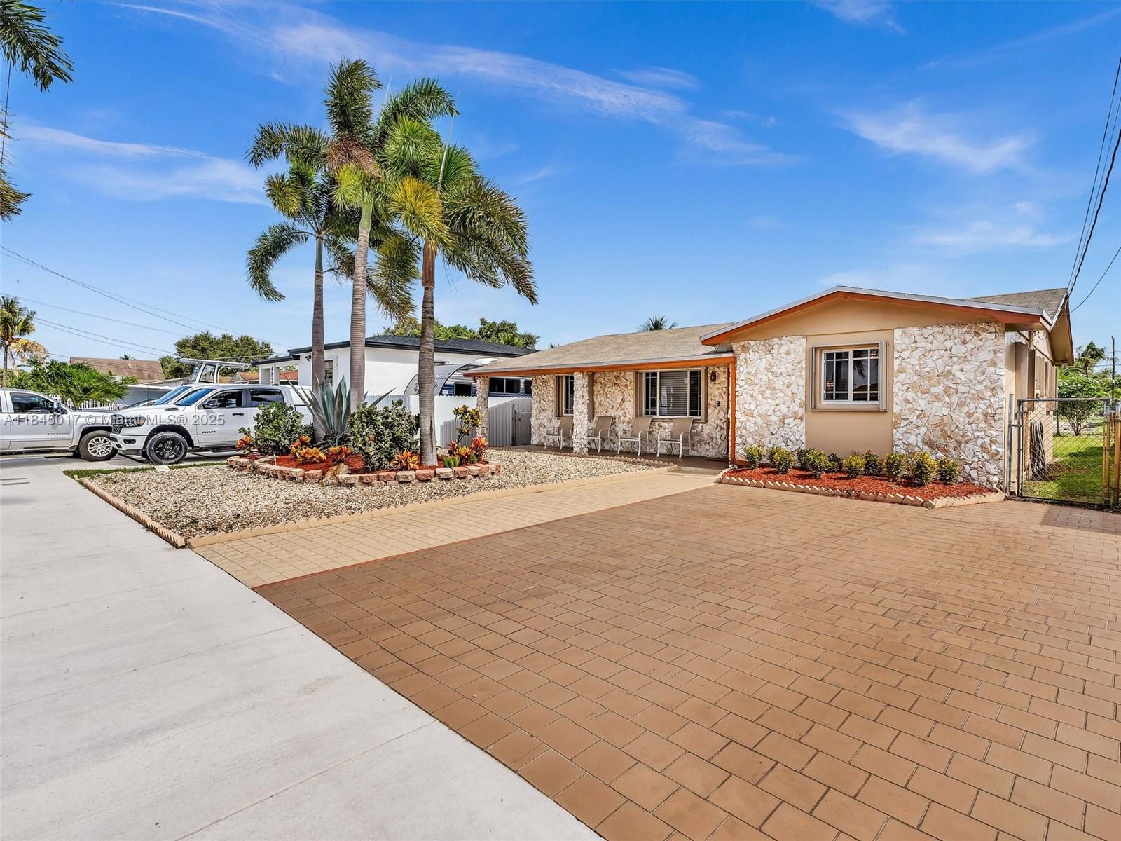 4870 SW 19th St, West Park FL 33023